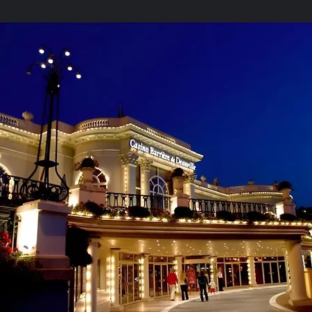 Piscinetennisparking * 도빌