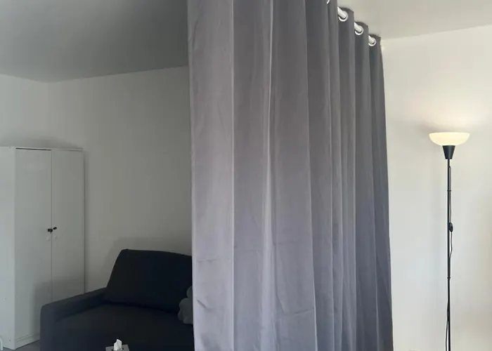 Piscinetennisparking 도빌