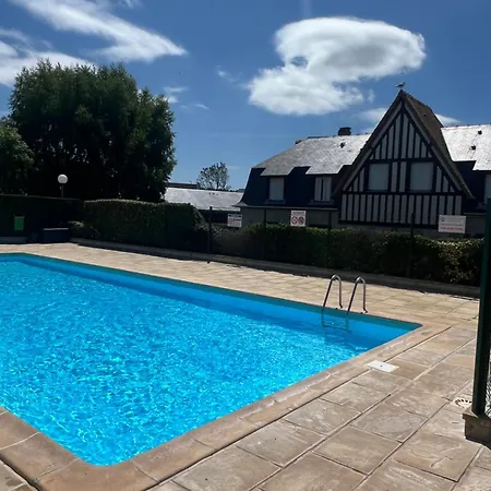 Piscinetennisparking *