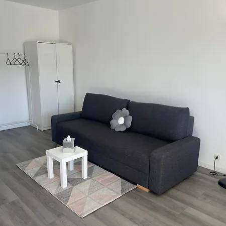 Piscinetennisparking Deauville