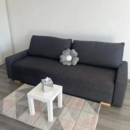 Apartment Piscinetennisparking