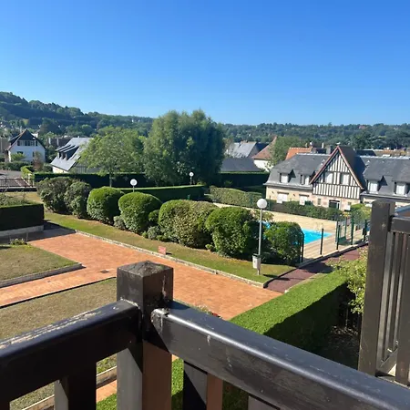 Piscinetennisparking Appartement *