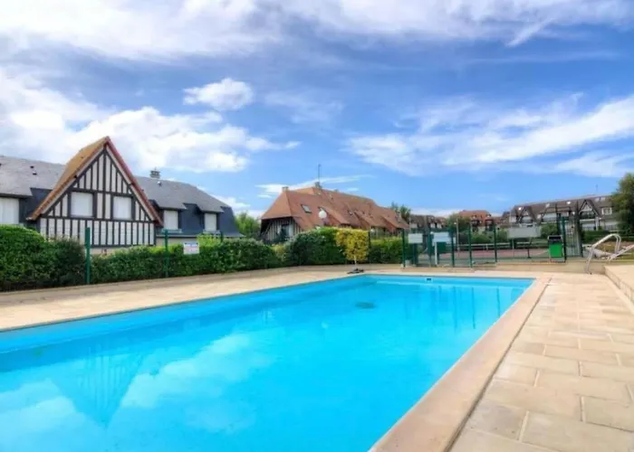 Apartment Piscinetennisparking