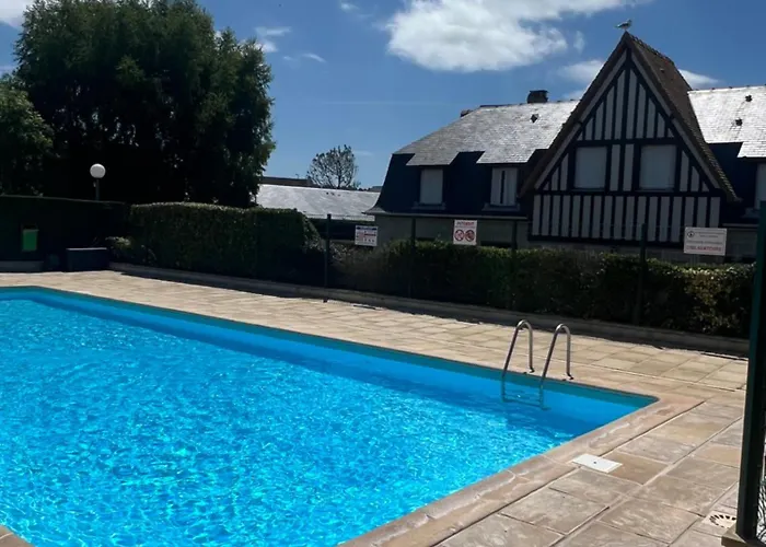 Piscinetennisparking *