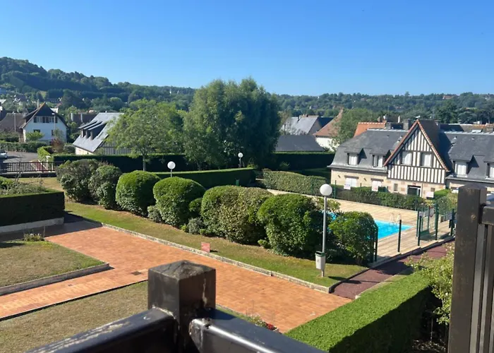 Διαμέρισμα Piscinetennisparking Ντοβίλ