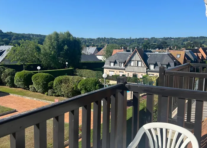 Piscinetennisparking Apartment